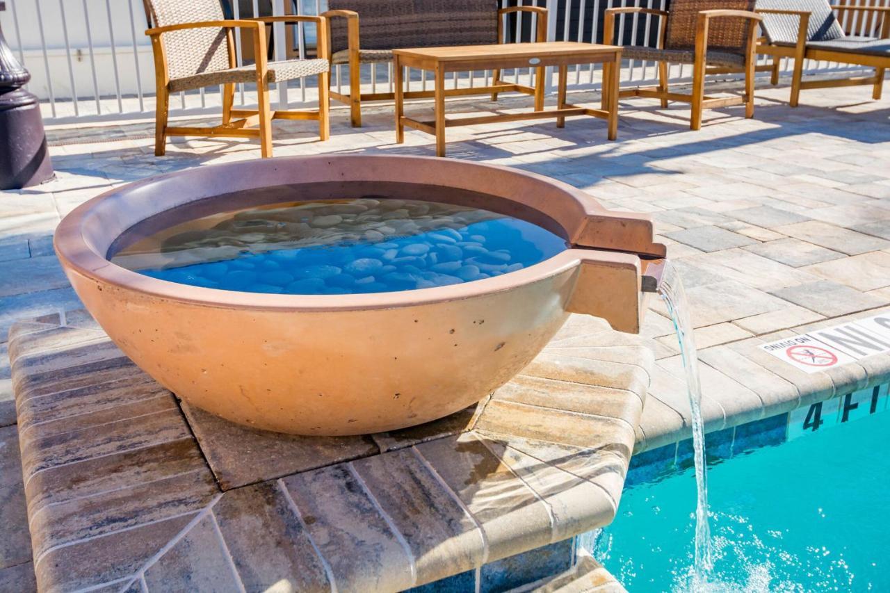 Upham Beach Inn 圣徒皮特海滩 外观 照片