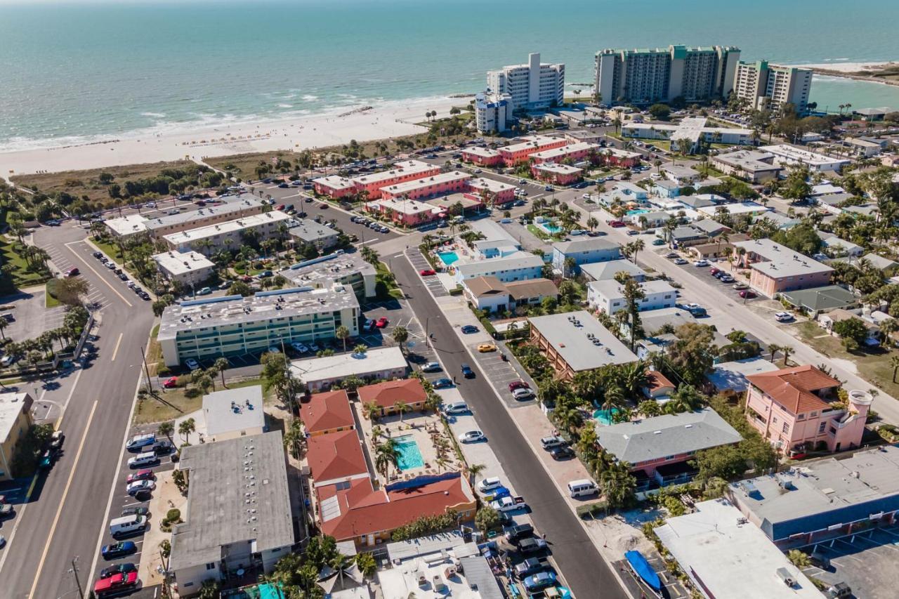 Upham Beach Inn 圣徒皮特海滩 外观 照片
